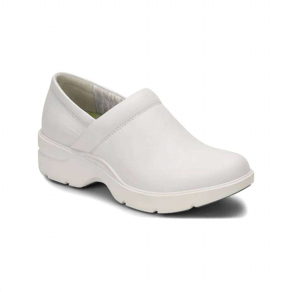 NEW ALIGN women's indya nursing clogs in white